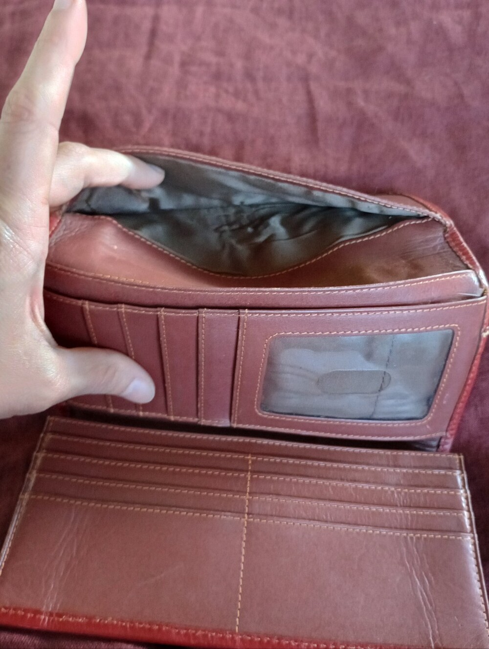 American West Red Leather Hand Tooled Wallet - Picture 7 of 10